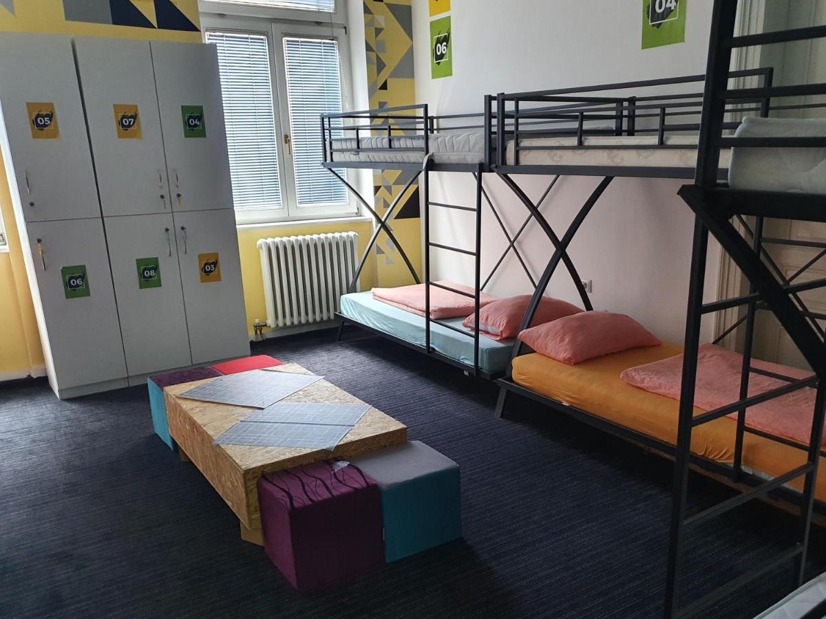 Spacious Tuzlaks Apartments Sarajevo Ferhadija Ngoại thất bức ảnh